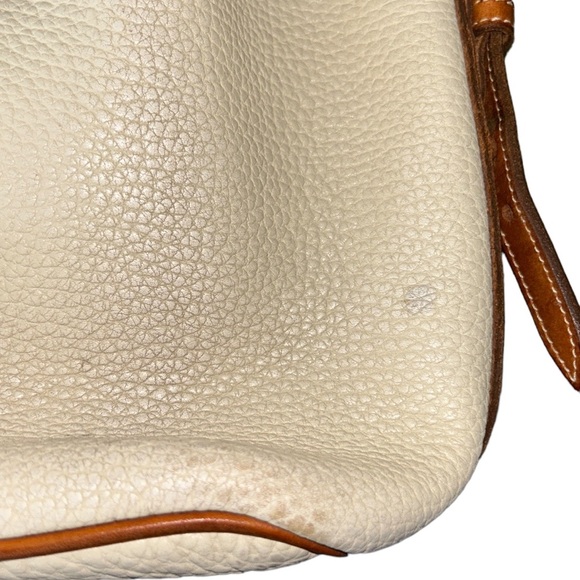 Vintage Dooney & Bourke 1980s Ivory Pebbled Leather Drawstring Bucket Bag - Picture 12 of 16